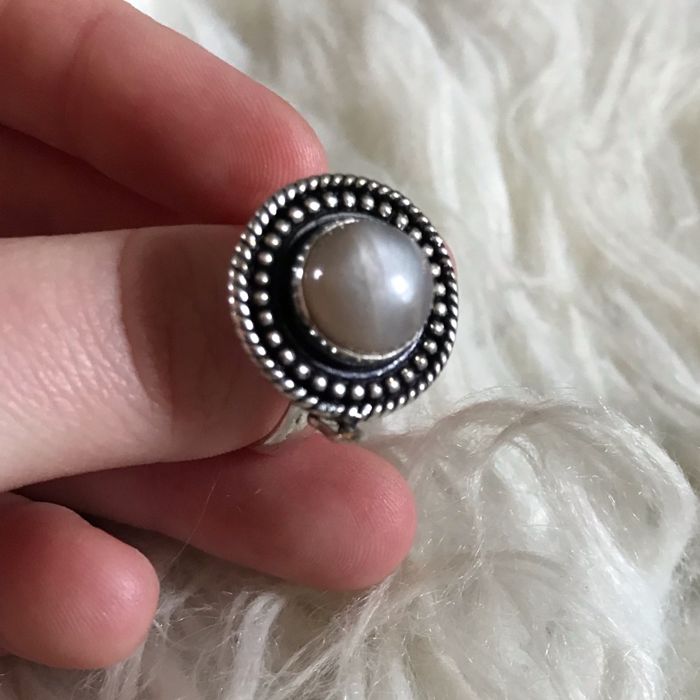 Poison / Pill Box Stash Locket Ring - Picture 6 of 7